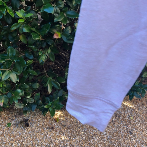 Vince Linen Long Sleeve Tee Casa Rosa NWT - Picture 3 of 4